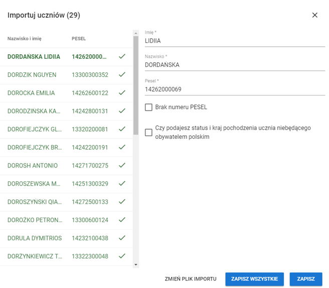 okno z widokiem na importuj uczniów z prawidłowo zarejestrowany danymi