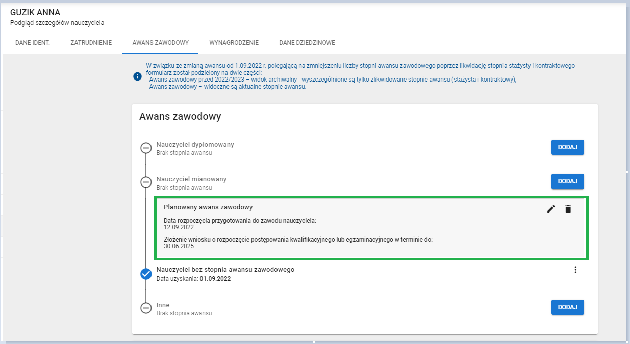 okno z widokiem na zapisany planowany awans zawodowy