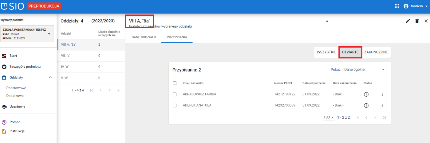 Okno z widkiem na oddział z oznaczonymi zakładkami przypisania